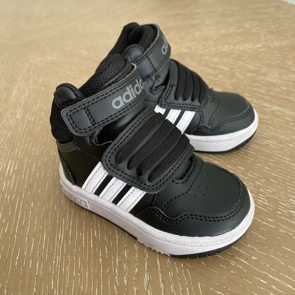 Adidas Kids Black and White Sneakers US size 5K